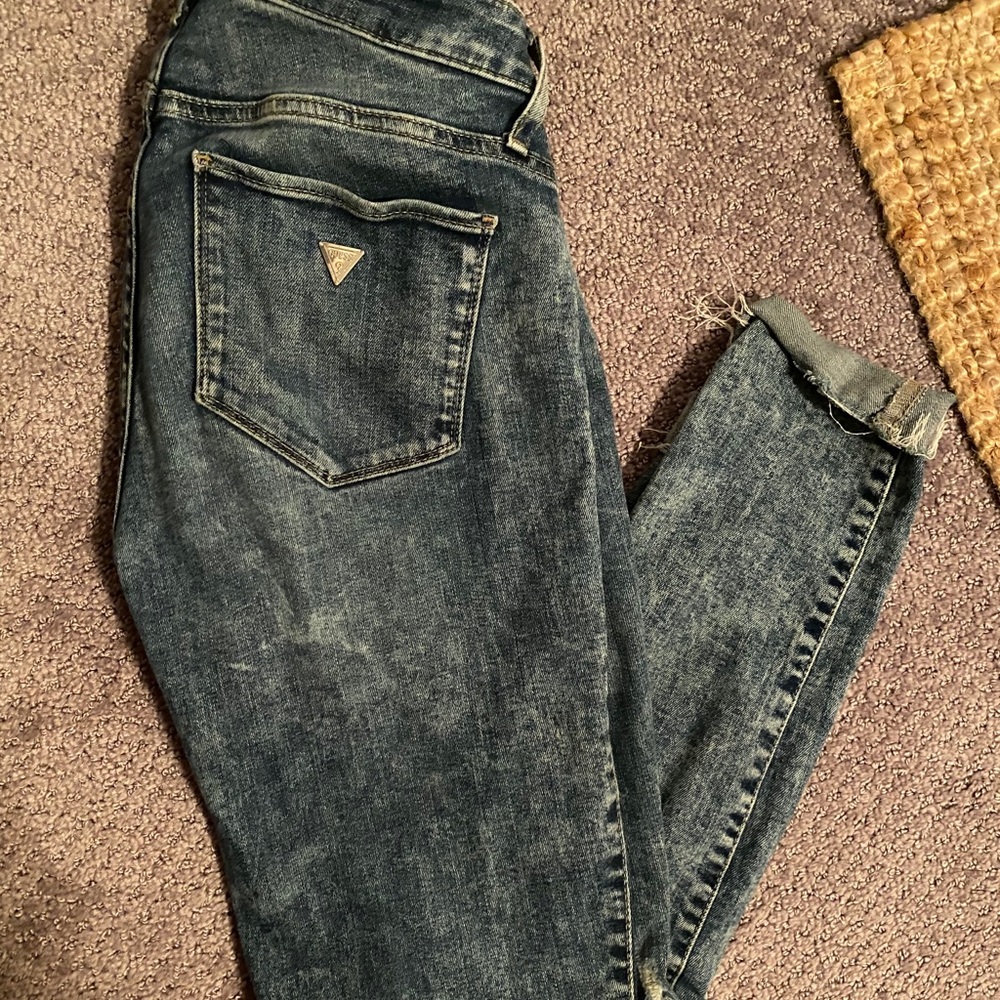 Size 27 acid wash guess jeans